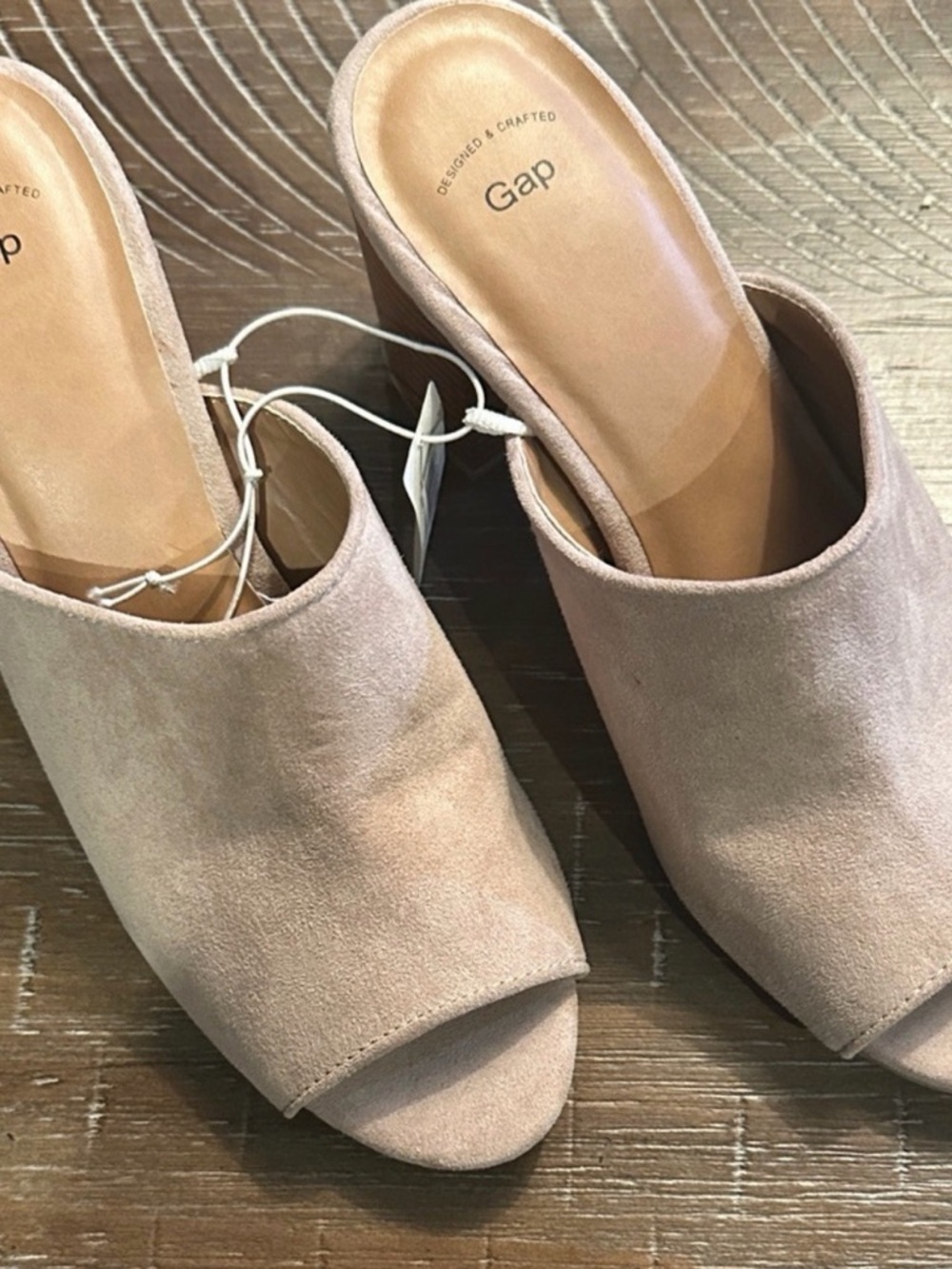 GAP Women's Blush Pink Suede Open-Toe Mules